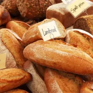 Unbelegte Baguettes, Baguettestangen und Brot