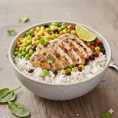 Reis mit Hähnchen Bowl